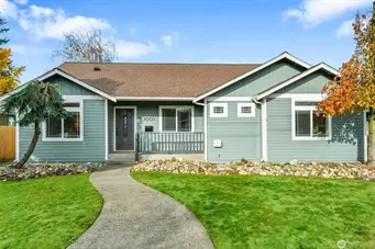1001 8th Avenue NW, Puyallup, WA