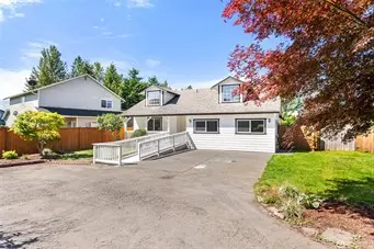 10702 59th Avenue NE, Marysville, WA